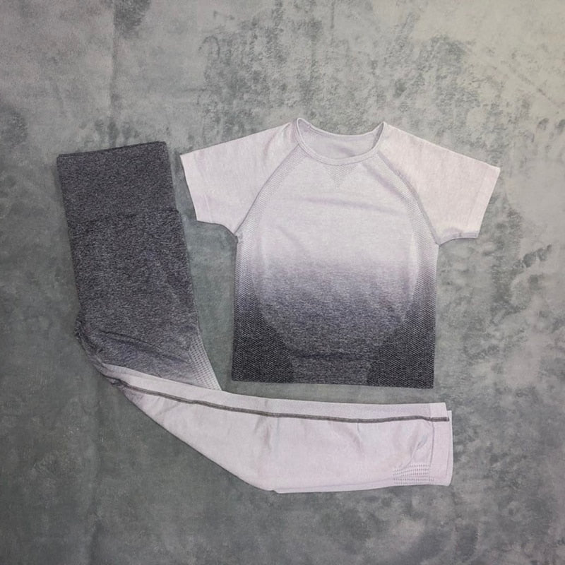 Women's Yoga Set - Stylish Leggings & Crop Top