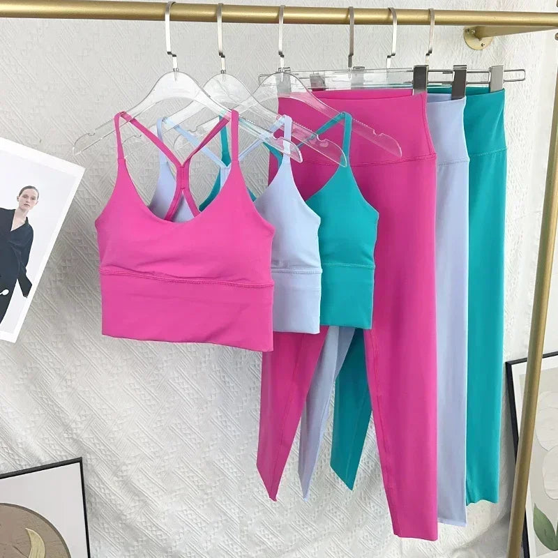 Women's Sleeveless Yoga Top - Breathable Nylon &amp; Spandex | Solid Color