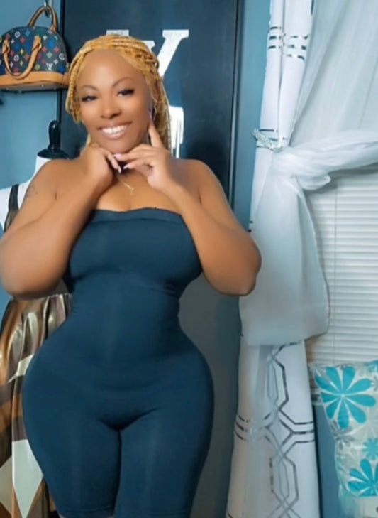 Seamless Women's One-Piece Shapewear: Tummy Control, Butt Lifting and Body Shaping Bodysuit with No Straps and V-Neckline